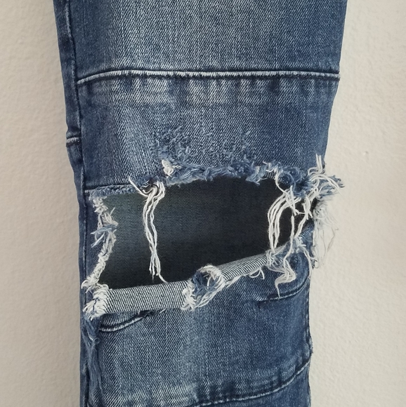 H&M Ripped Skinny Jeans - Picture 2 of 6